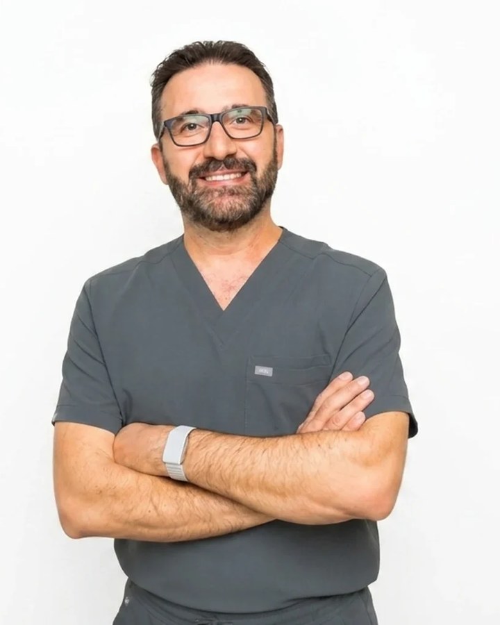 Dr. Klodjan Vrapi, Periodontist