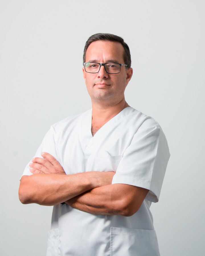 Dr. Rezart Bakalli, Endodontist